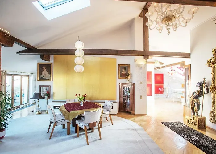 Unique Luxury Loft With Terrace In Old Town Apartmán