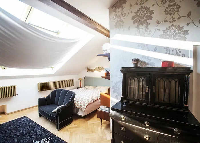 Unique Luxury Loft With Terrace In Old Town Apartmán *
