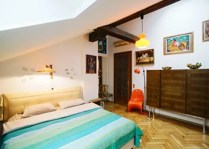 Unique Luxury Loft With Terrace In Old Town Apartmán