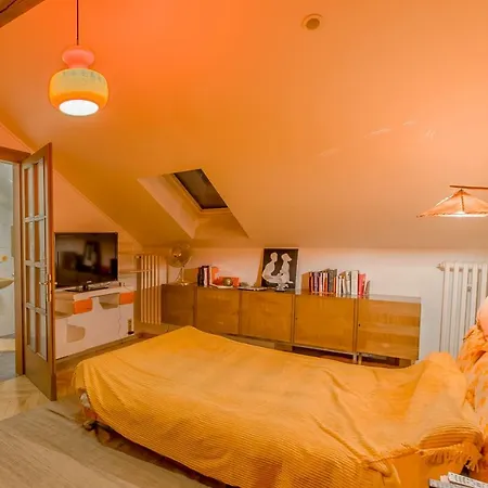 Unique Luxury Loft With Terrace In Old Town Apartmán